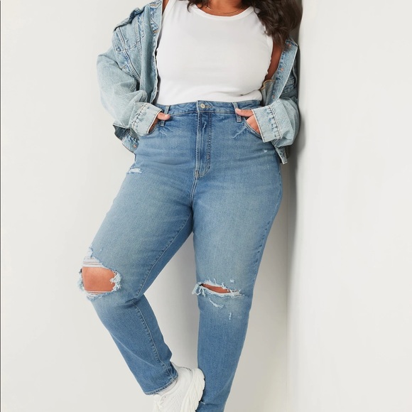 NWT Old Navy Higher High-Waisted O.G. Straight
Ripped Jeans - Picture 3 of 15